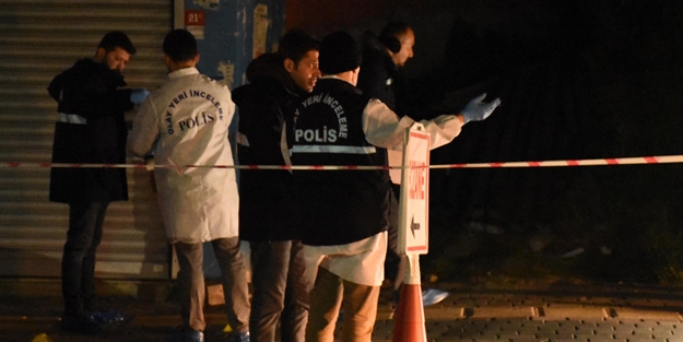 Bağcılar'da silahlı saldırı: Ölü ve yaralılar var!