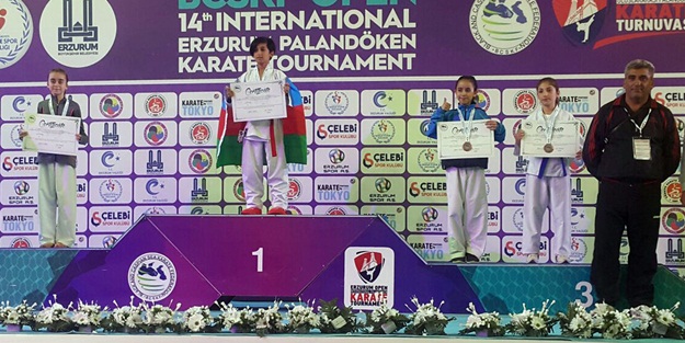 Bağcılarlı karateciler Erzurum’dan madalyalarla döndü