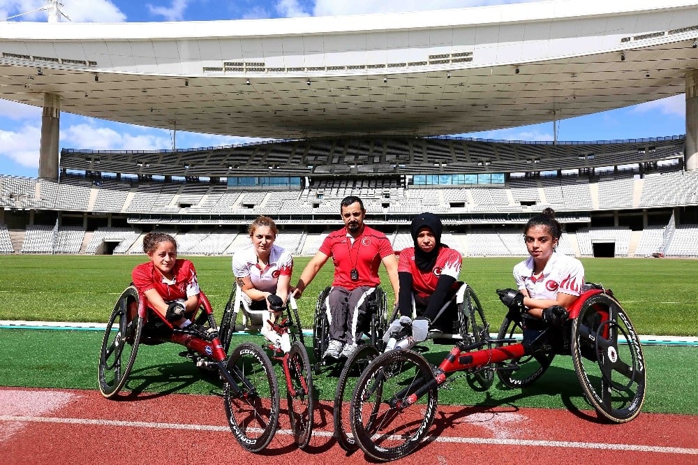 Bağcılarlı milli sporcular Fransa’da şampiyon oldu 