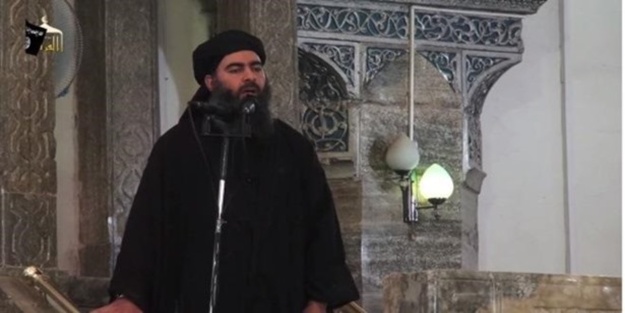 Bağdadi Cuma'yı silahların gölgesinde kıldırdı