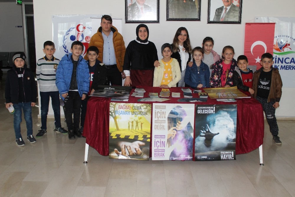 Bağımlılıkla Mücadele Standı açıldı 