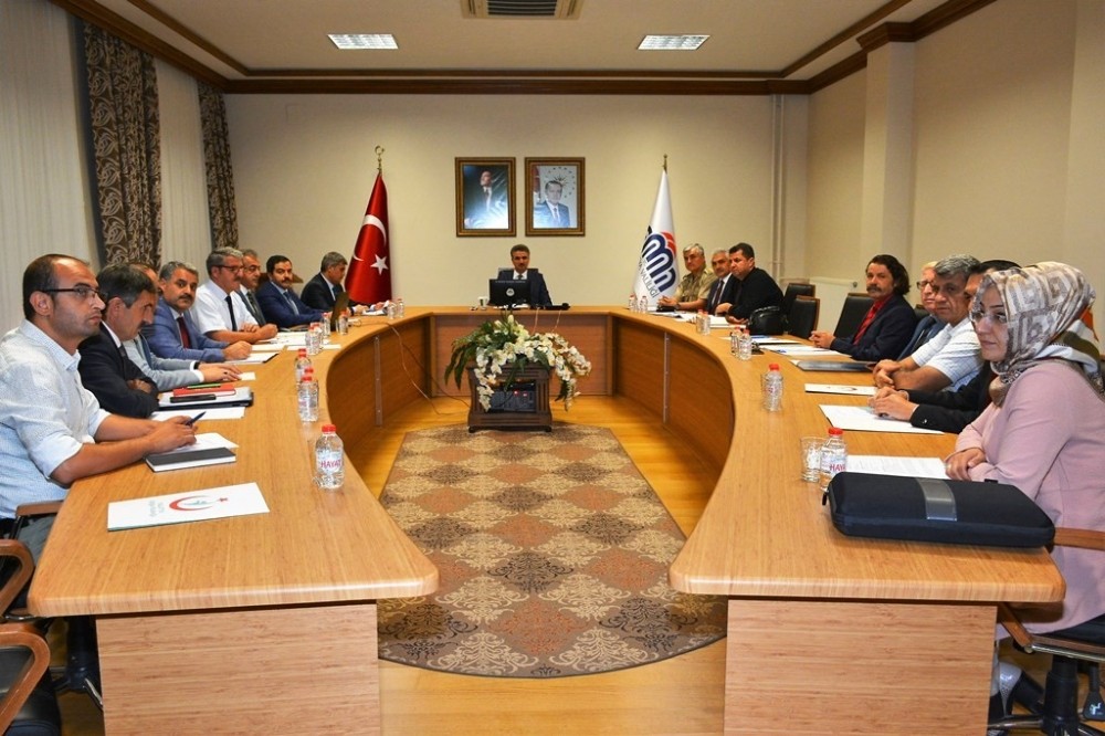 Bağımlılıkla mücadelede öneriler ele alındı 