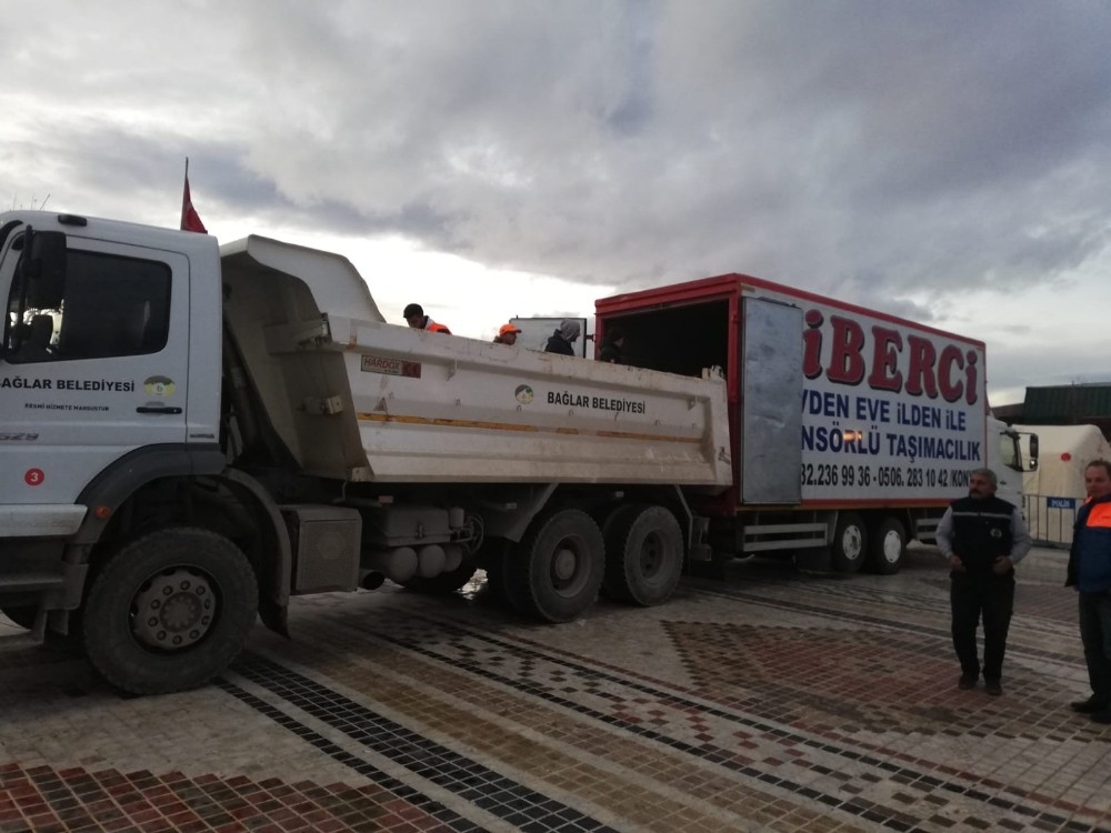 Bağlar Belediyesi depremzedelerin yaralarını sarmaya devam ediyor 