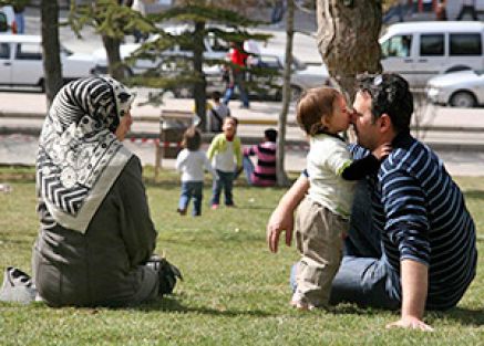 Bağları güçlü bir aile toplumun huzuru olur