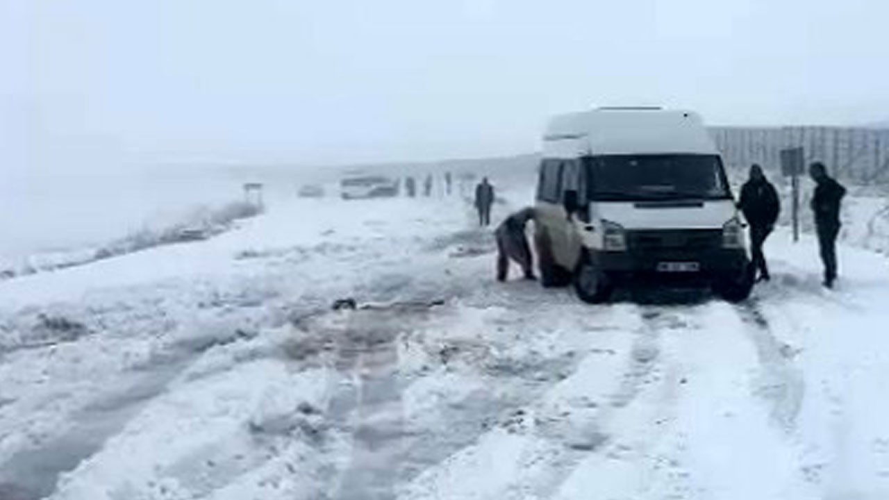 Bahar değil, kış geldi! Ulaşım felç oldu