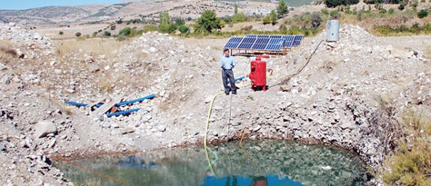 Bahçe sulamasında “güneşle” tasarruf