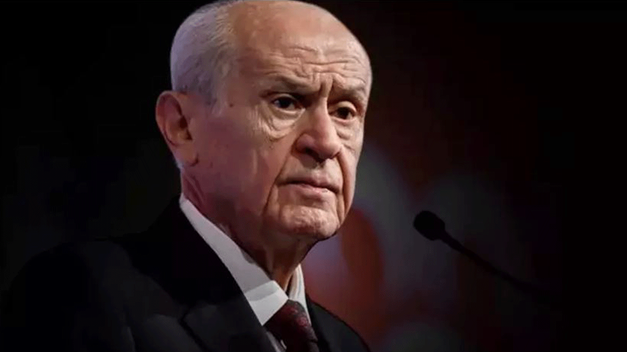 Bahçeli: Belediyeleri soyan hırsızlardan da cami duvarına pisleyenlerden de hesap soracağız
