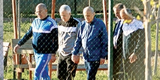 Bahçeli ilk kez eşofmanla görüntülendi!
