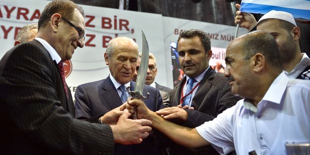 Bahçeli: İstanbul'un yeniden fethi lazım