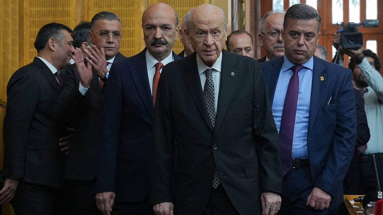 Bahçeli taşları yerinden oynatmıştı! O isim, "Önümüzdeki günlerde flaş gelişmeler olacak" diyerek duyurdu