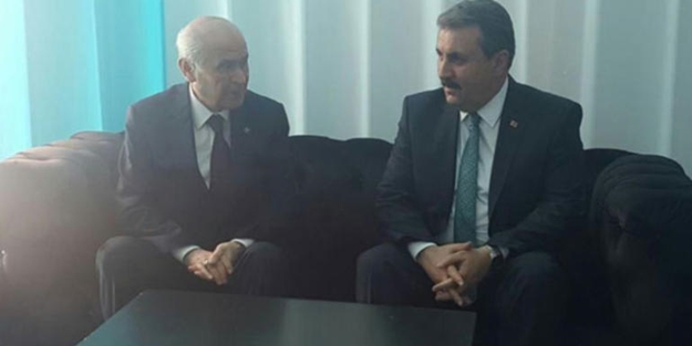 Bahçeli ve Desteci Yenikapı'da!