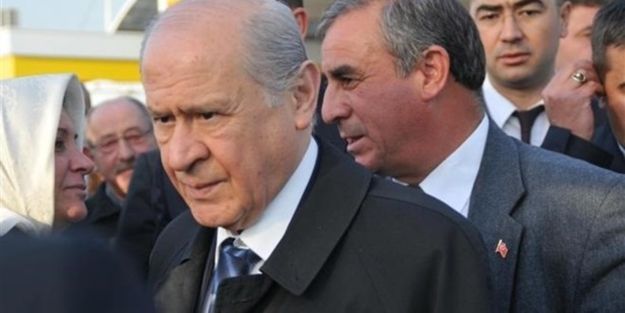 Bahçeli: Çarşaflı gelmesin!