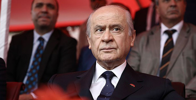 Bahçeli'den adliye çıkışı flaş çağrı: Korkmadan..