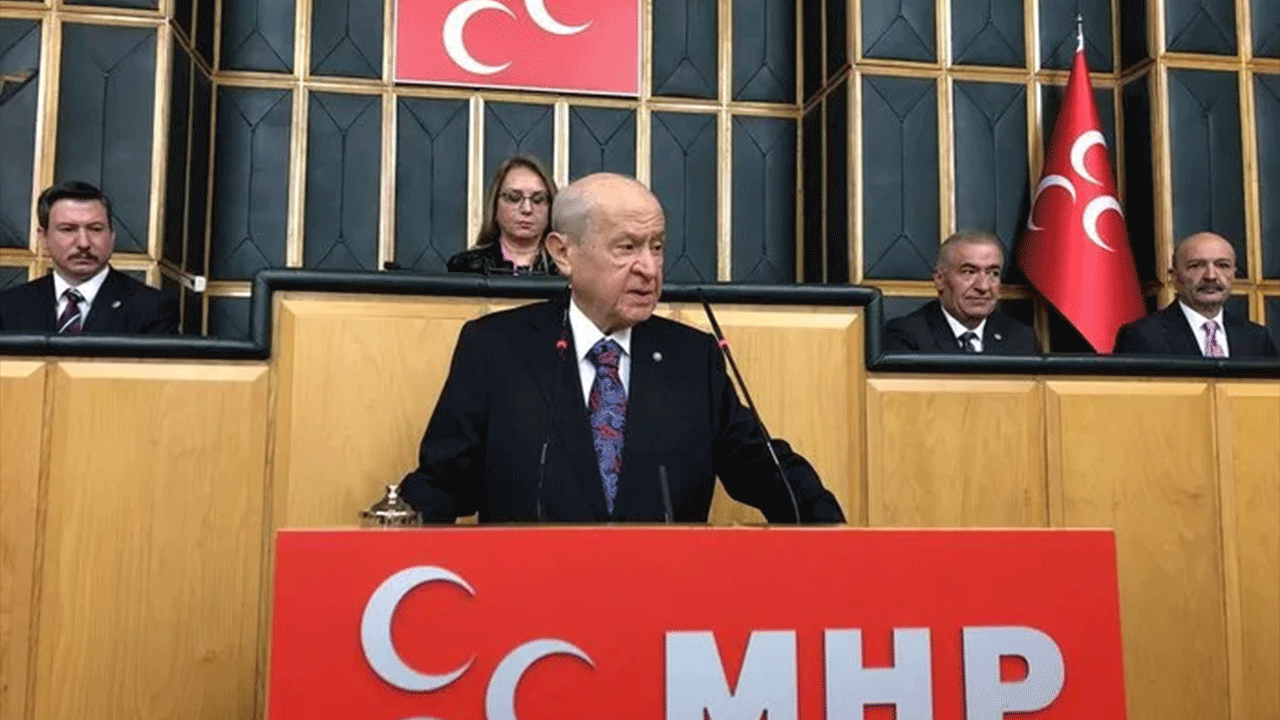 Bahçeli’den sert mesaj! Yunanistan ayağını denk alsın