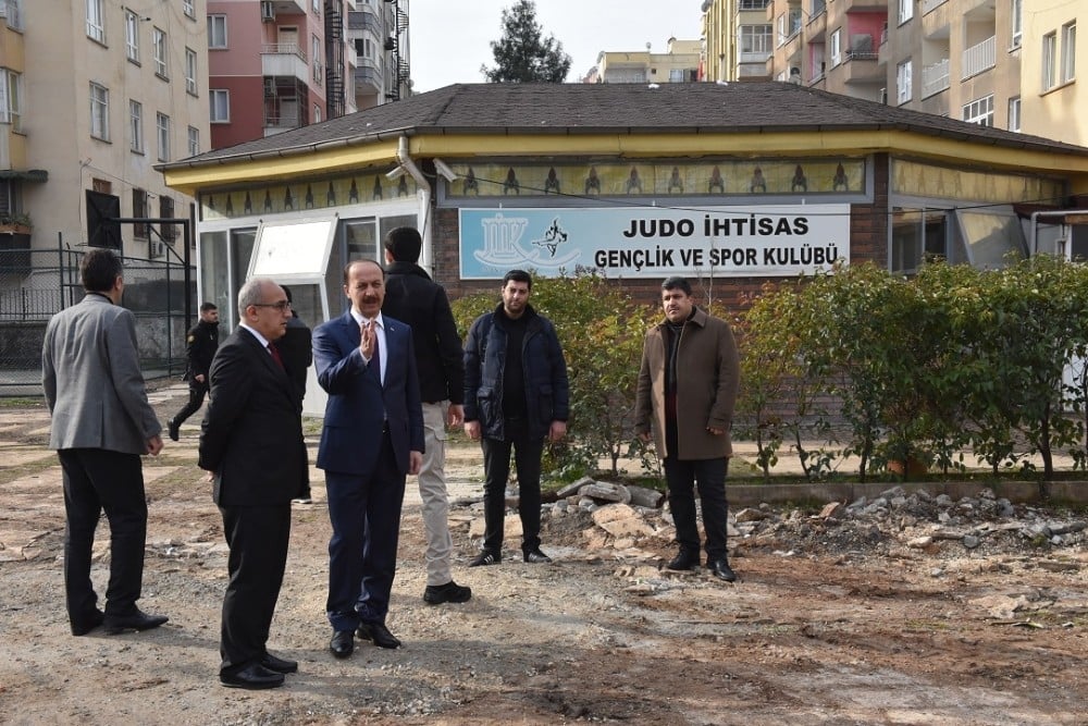 Bahçelievler Gençlik Merkezi ve Kitap Kafe projesinin inşaatına başlanıldı 
