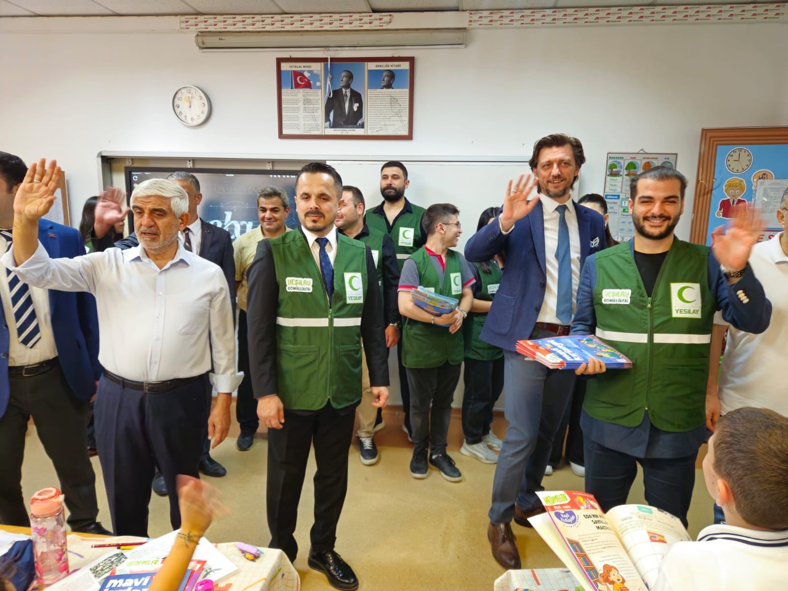 Bahçelievler Yeşilay’dan Öğrencilere Sağlıklı Yaşam Desteği