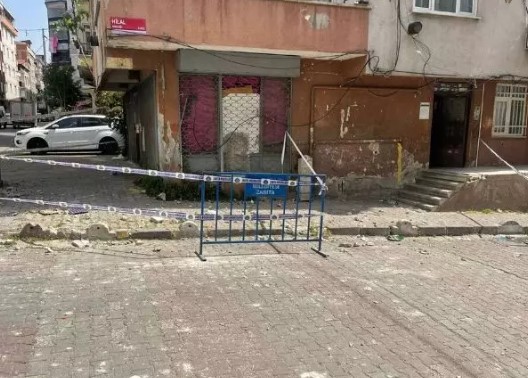 Bahçelievler'de 4 katlı bina çöktü