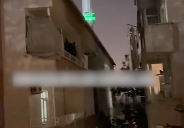 Bahçelievler’de büyük ahlaksızlık! Kemalistler, cami hoparlörüne girip İzmir Marşı çaldırdı