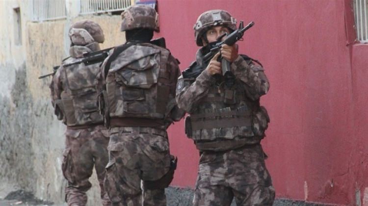 Bahçelievler’de Metropol hücresi çöktü!