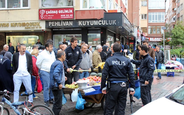 Bahçelievler'de sokak ortasında silahlı saldırı! 3 kişi yaralı
