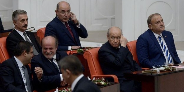 Bahçeli'nin gözü eski sıralarında kaldı