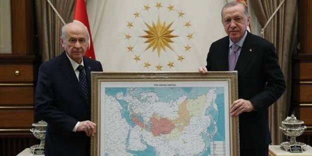 Bahçeli'nin hediye ettiği tabloya Rusya'dan çarpıcı açıklama: Neden kızıl yıldız yok?
