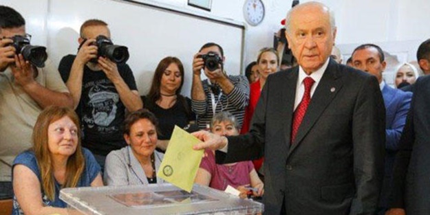 Bahçeli'nin sandığından İnce çıktı