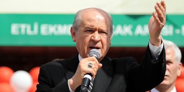 Bahçeli'ye protesto şoku