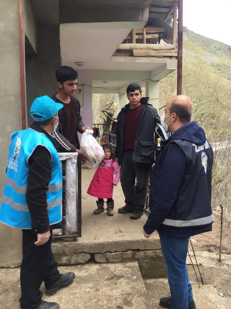 Bahçesaray bedediyesi evde kalan vatandaşları unutmadı 