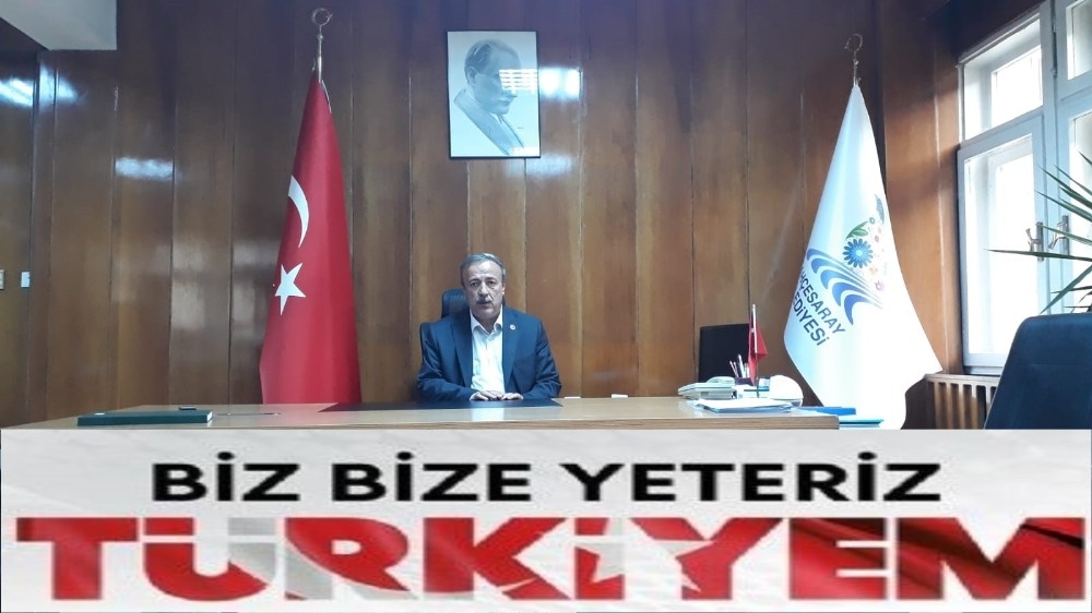 Bahçesaray Belediye Başkanı Arvas ve başkan yardımcısı Takmaz’dan “Biz Bize Yeteriz Türkiyem” kampanyasına destek 