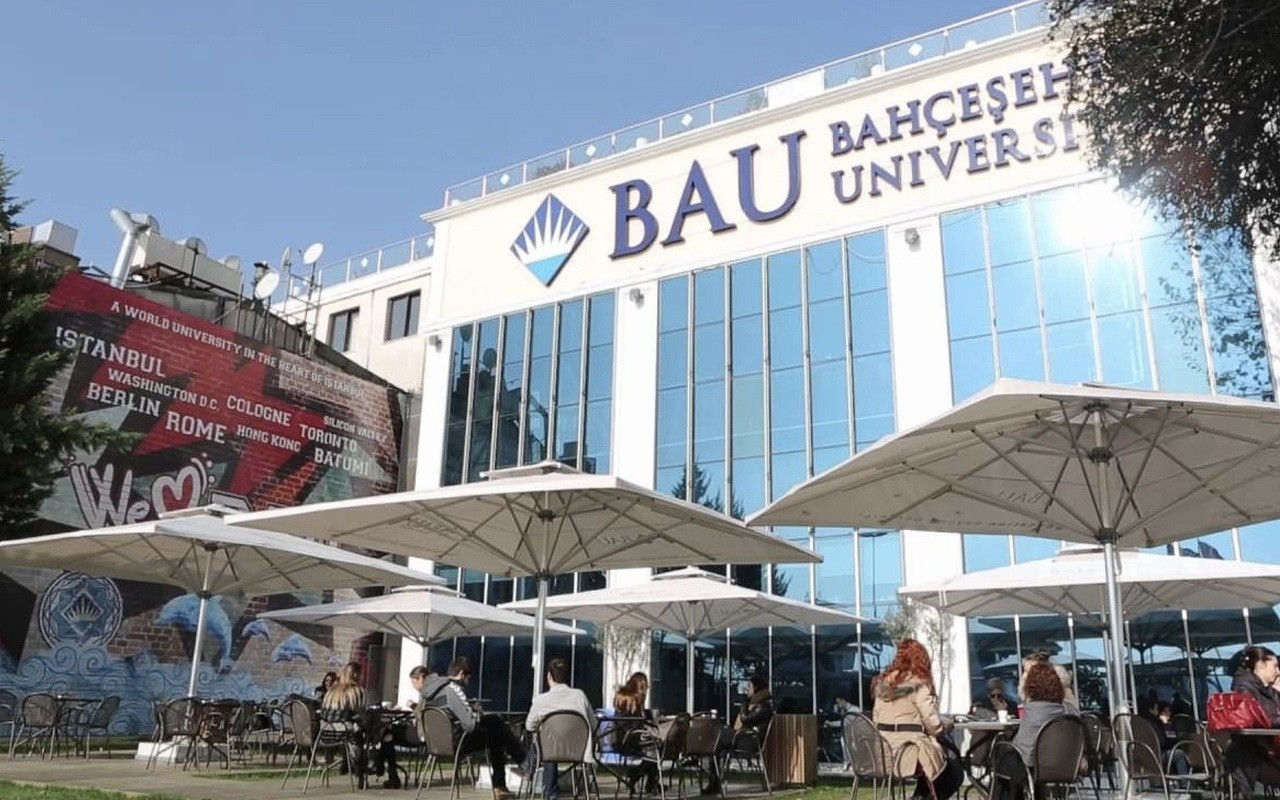 Bahçeşehir Üniversitesi öğretim üyeleri alıyor