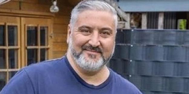 Bahçesine 4.5 milyar yaşında göktaşı düştü