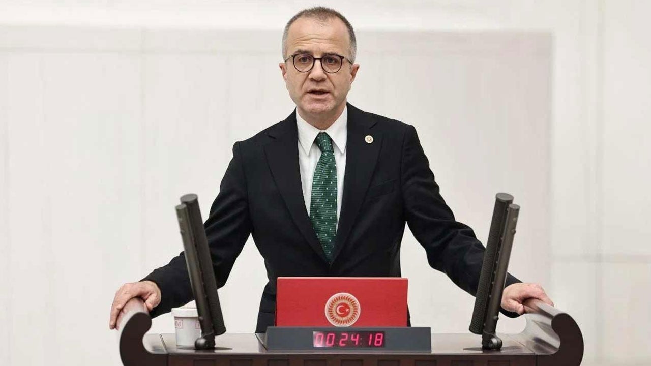Bak sen Onur’a bak… Özgür'ün vekili Öcalan için neler demiş neler