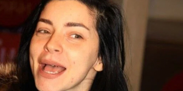 Bak sen şu oyuncu müsveddesine! Bi bitmediniz gitti...