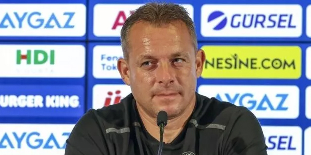 Bak sen şu Slovacko teknik direktörüne! İyice havaya girdi...