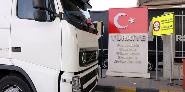 Bakan açıkladı! Sınır kapılarında rekor kırıldı