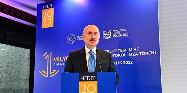 Bakan Adil Karaismailoğlu: Denizcilik sektörüne 2053 yılına kadar 21,6 milyar dolar daha yatırım yapacağız