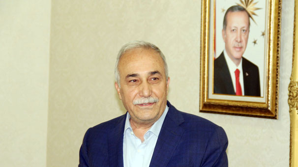 Bakan Ahmet Eşref Fakıbaba: Fırsatçılara avuçlarını yalatacağım