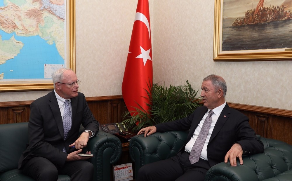 Bakan Akar, ABD Suriye Özel Temsilcisi Jeffrey ile görüştü 