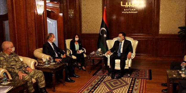 Bakan Akar, Libya Başbakanı Serrac ile görüştü