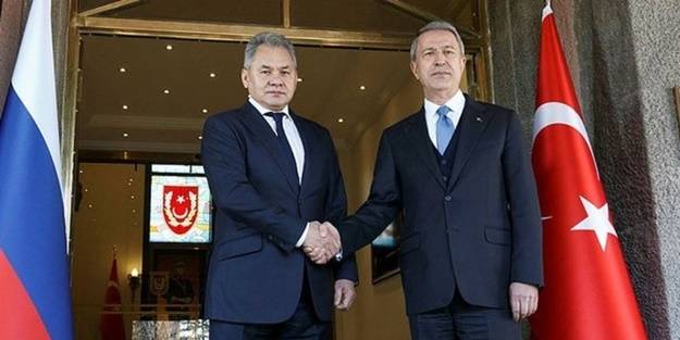 Bakan Akar, Rus mevkidaşı Şoygu ile görüştü