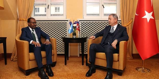 Bakan Akar, Somali Dışişleri Bakanı ile görüştü