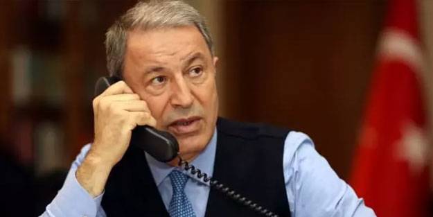 Bakan Akar telefon açıp Azerbaycan'a desteğini iletti