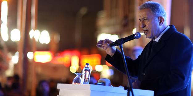 Bakan Akar: Türkler ve Kürtler kardeştir! Fitne çıkarmak isteyenler başarılı olamayacak