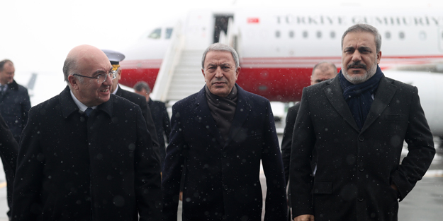 Bakan Akar ve Hakan Fidan'dan kritik yurt dışı ziyareti