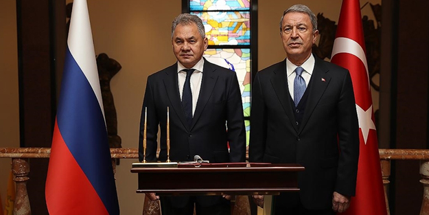 Bakan Akar'dan kritik Rusya görüşmesi: Kararı yeniden değerlendirin