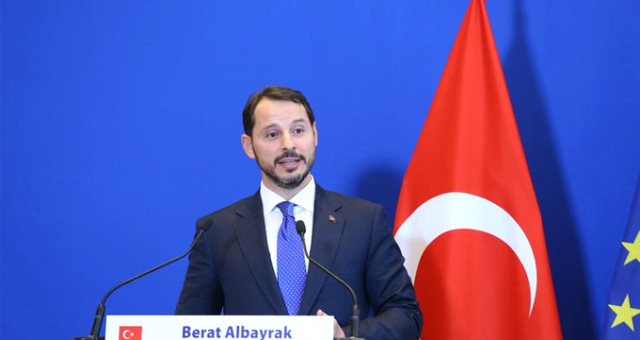 Bakan Albayrak, ekonomik dalgalanmaların nedenini açıkladı