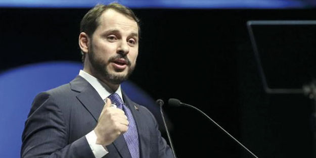 Bakan Albayrak'tan Davos'a çıkarma