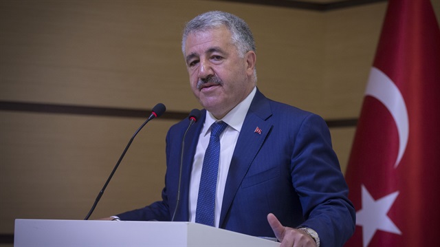 Bakan Arslan: Yasağın kalktığı ilk ülke olduk