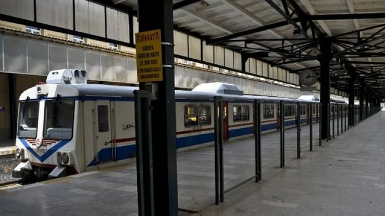 Bakan Arslan'dan Banliyo hatları için önemli açıklama